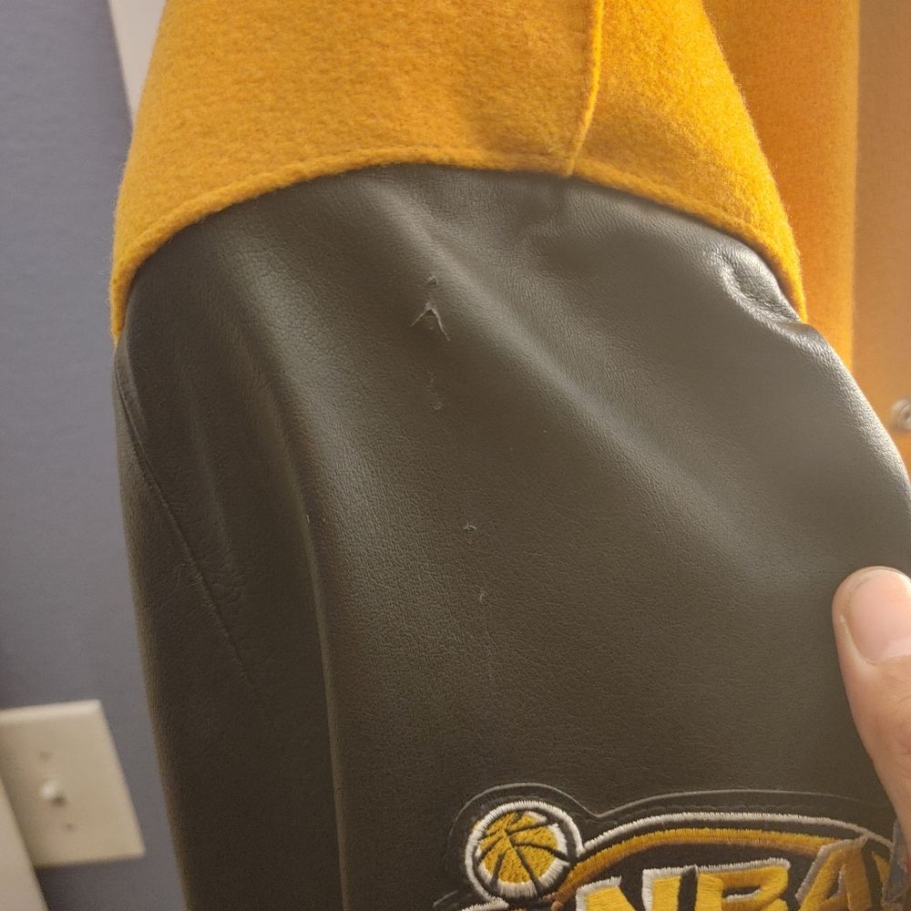Rare Lakers championship varsity jacket 2001 - Picture 8 of 8